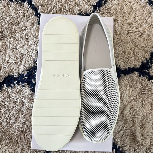 NEW Vince Slip on Sneakers - Picture 3 of 5
